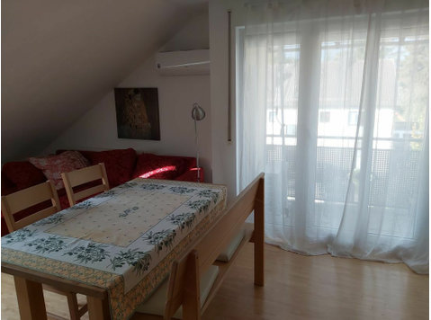 Stylish, very bright / furnished 3 room apartment. WG… - Vuokralle