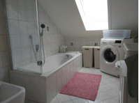 Stylish, very bright / furnished 3 room apartment. WG… - For Rent