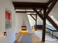 Wonderful, fully furnished shared room with large garden… - For Rent