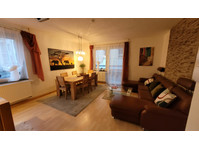 Modern and beautiful apartment centrally located (max. 4… - K pronájmu