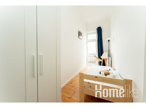 Awesome shared apartment in Prenzlauer Berg - Stanze