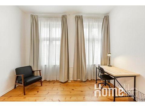 Private Room in Moabit, Berlin - Camere de inchiriat