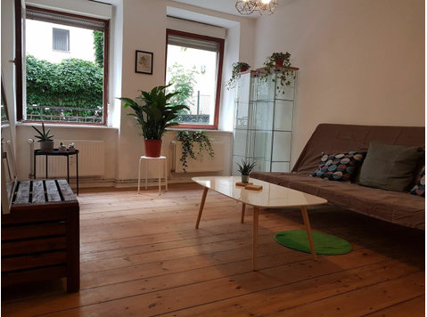 2.5 Rooms Accessible Apartment in Neukölln, near the water:… - À louer