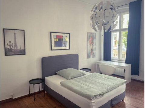 3 bedroom Luxurious apartment close to Berlin Mitte!! - For Rent