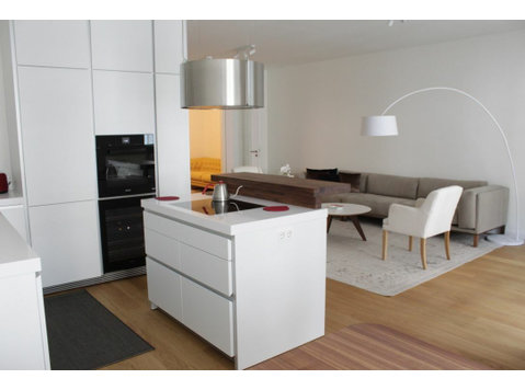 Beautiful 4-Room-apartment with big kitchen-livingroom and… - Za iznajmljivanje