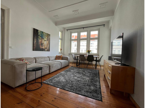 Beautiful 4 room apartment in Prenzlauer Berg with 2… - For Rent