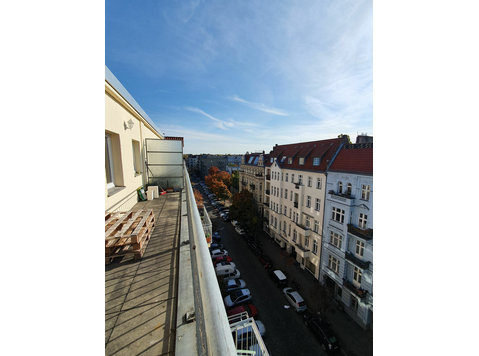 Beautiful sunny Flat with big Terrasse at the upper floor - Til Leie