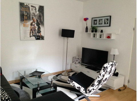 Gemütliche möblierte 2 Zi Apartment in Wilmersdorf - Zu Vermieten