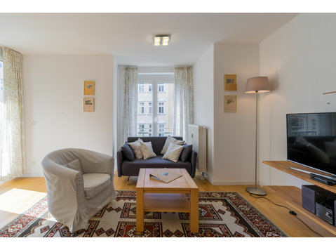 Zentral gelegene 1-Zimmer-Wohnung mit Balkon Tieckstr.… - Zu Vermieten