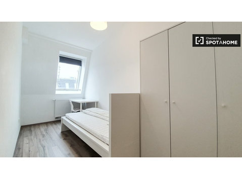 Charming room for rent in Kreuzberg, Berlin - For Rent