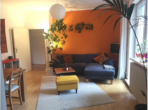 Colourful flat in Central Berlin - For Rent