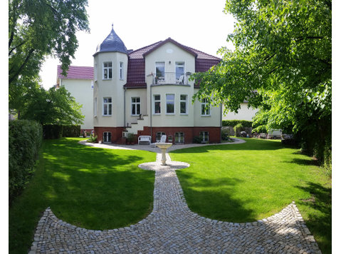 Cosy apartment in suburban villa in Birkenwerder - À louer