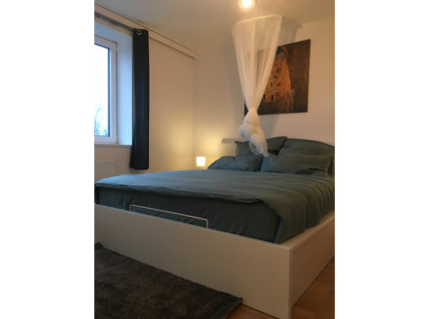 Cozy 2-room apartment with a beautiful view in Berlin… - Vuokralle