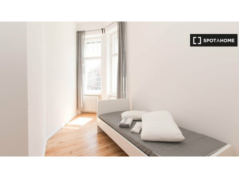 Cozy room for rent in Schillerkiez, Berlin - For Rent