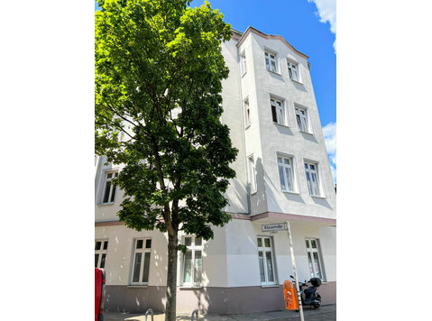 Cozy, spacious home in Oberschöneweide (Berlin) - For Rent