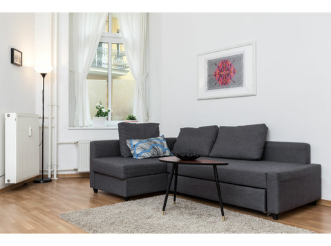 Fantastic, cozy renovated studio flat located in Prenzlauer… - For Rent