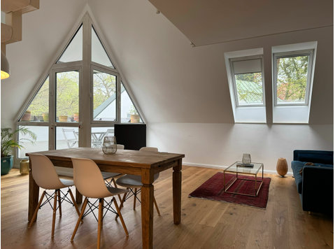 Fantastic maisonette apartment in the heart of the Grunewald - For Rent