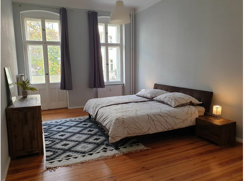 Moderne und charmante Wohnung im Zentrum von Prenzlauer… - Zu Vermieten
