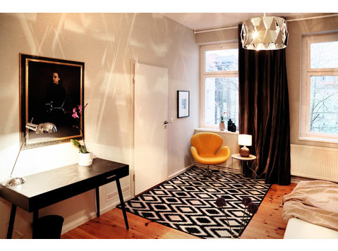 Fashionable and great maisonette suite (Prenzlauer Berg) - For Rent