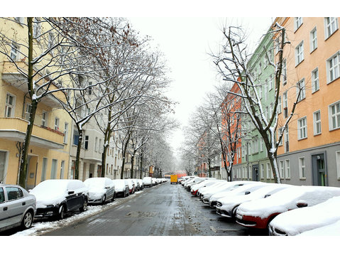 Möblierte 2 Zimmer Wohnung mit Terrasse direkt in Berlin… - Zu Vermieten