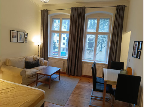 Fully furnished and cozy flat in the center of the… - À louer