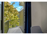 Fully furnished private room with Balcony in a 5 people… - Ενοικίαση