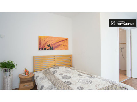 Umeblowany pokój w apartamencie z 3 sypialniami w Pankow,… - Do wynajęcia