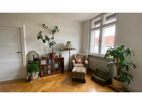 Large 2-room apartment in Niederschöneweide near the Spree - Do wynajęcia