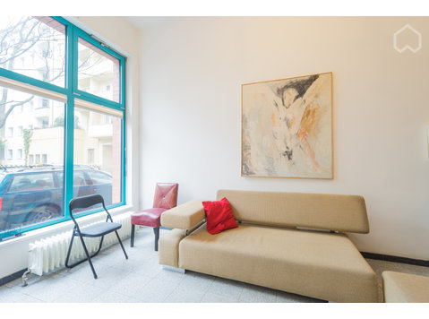 Lovely flat located in Charlottenburg - For Rent