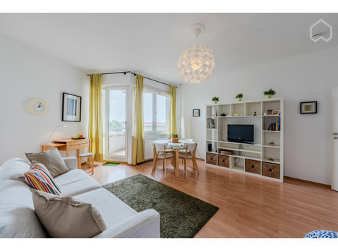 Lovingly furnished apartment with balcony at Halensee… - For Rent