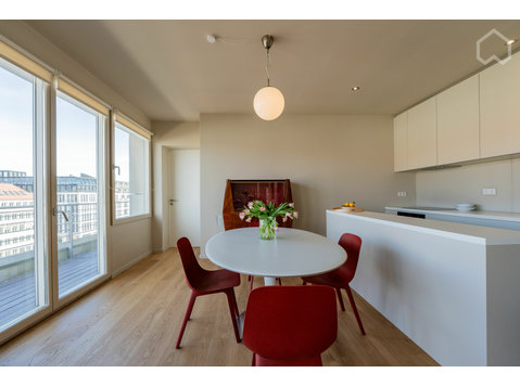 Luxurious apartment in prime Berlin location - Unter den… - For Rent
