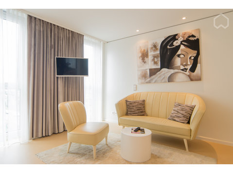 Liebevoll eingerichtete und charmante Wohnung mit guter… - Zu Vermieten