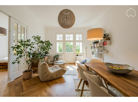 Newly renovated beautiful and generious family apartment - Kiadó