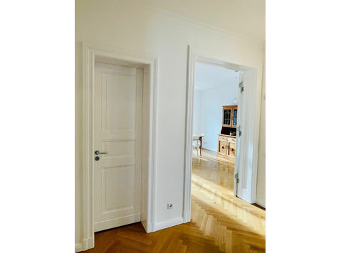 Nice & spacious flat with garden in Mitte - Aluguel