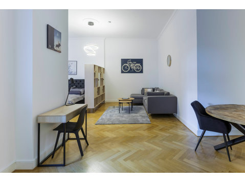 Perfect & cozy apartment at Lietzensee Park - Til Leie