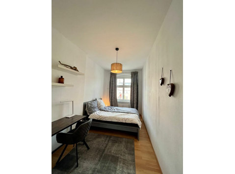 'Peta' - smart 2 room apartment in Friedrichshain - À louer