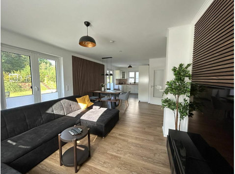 Premium apartment near Berlin, up to 5 guests, large… - In Affitto