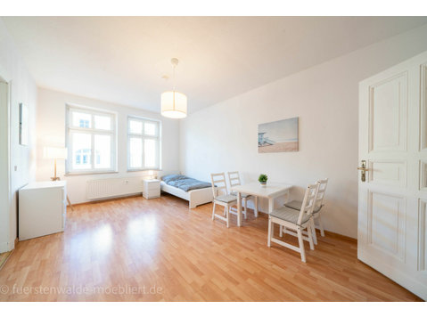 Premium Wohnung mit Balkon, voll ausgestattet und neu, nahe… - Zu Vermieten