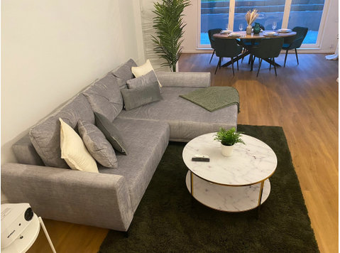 Quiet, nice suite in Mitte - For Rent