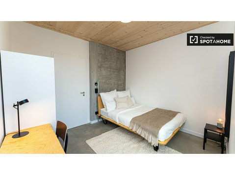 Room for rent in apartment with 4 bedrooms in Berlin - Te Huur