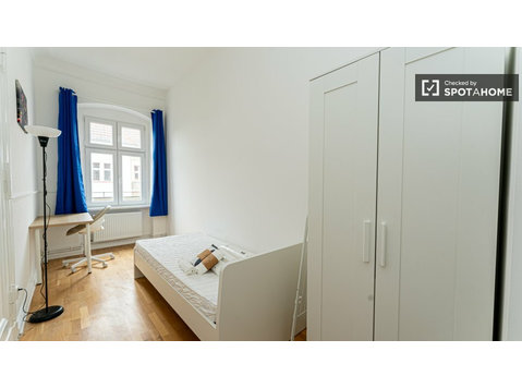Berlin'de 6 yatak odalı kiralık daire - Kiralık