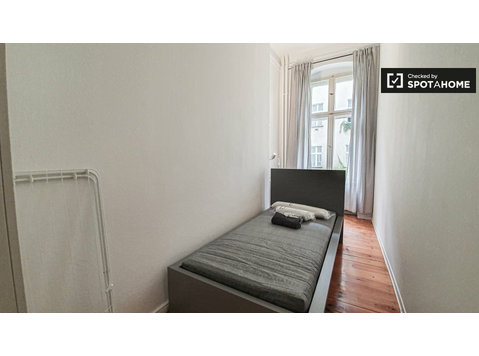 Berlin'de 6 yatak odalı kiralık daire - Kiralık