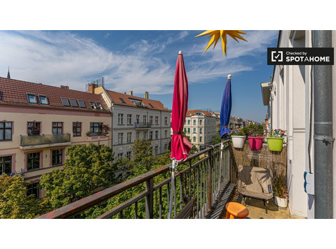 Quarto para alugar em apartamento compartilhado em Berlim - Aluguel