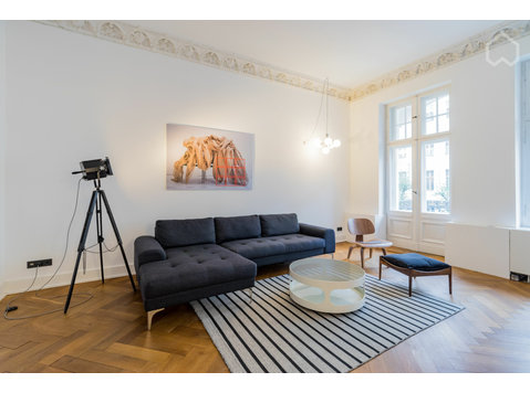 Spacious design apartment - Prime Location - Schöneberg - השכרה