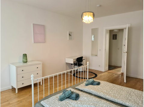 Spacouis modern Apartment in best area of Berlin - For Rent
