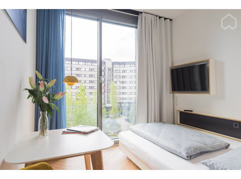 Modern temporary living in Berlin - Izīrē
