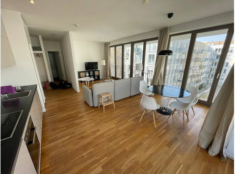 Wonderful and bright Apartment with Top Amenities in Berlin… - For Rent
