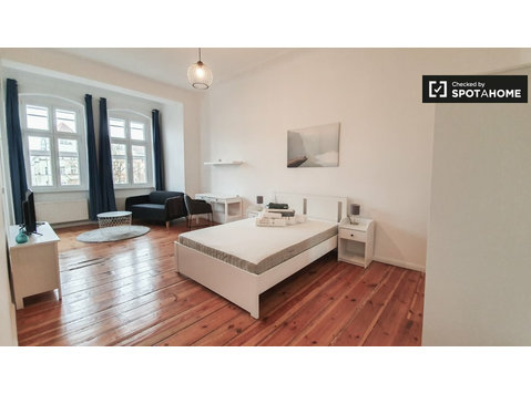 Berlin'de kiralık 1 odalı daire - Apartman Daireleri