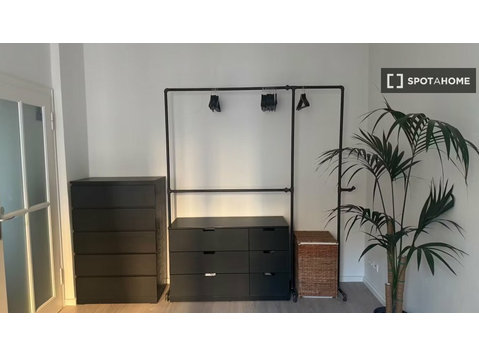 Berlin'de kiralık 1 odalı daire - Apartman Daireleri