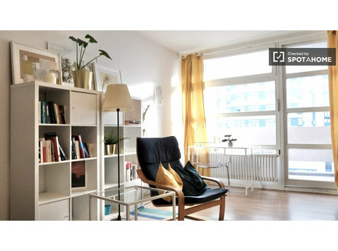 Apartamento de 1 dormitorio en alquiler en Berlín - Pisos